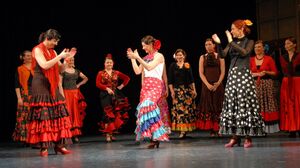 Baile y emociones foto-2. Dejas serpentīns.