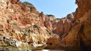 Ceļojuma dienasgrāmata. 6.diena. Izbrauciens ar laivu gar Portugāles klinšaino krastu.